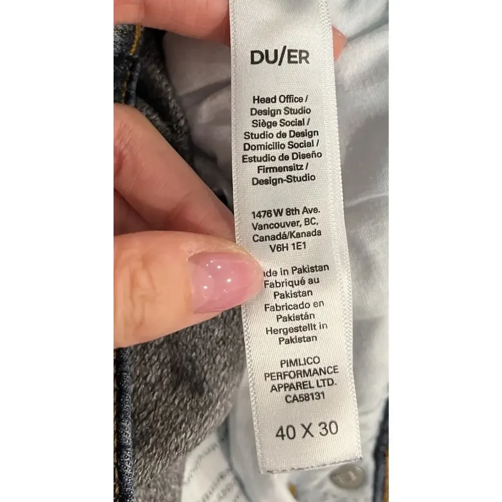 Du/er Blue Stay Dry Fireside Denim L2X Relaxed Taper Men's‎ Jeans Size 40 x 30